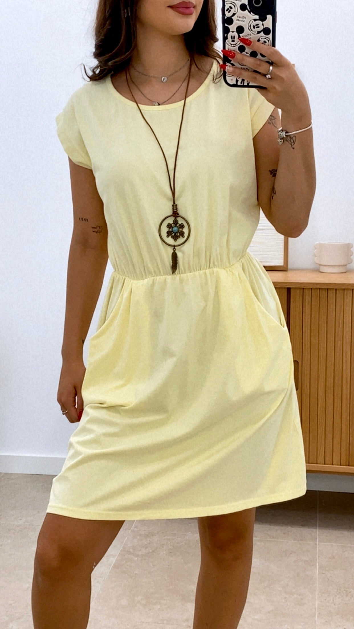 VESTIDO LISO + COLLAR