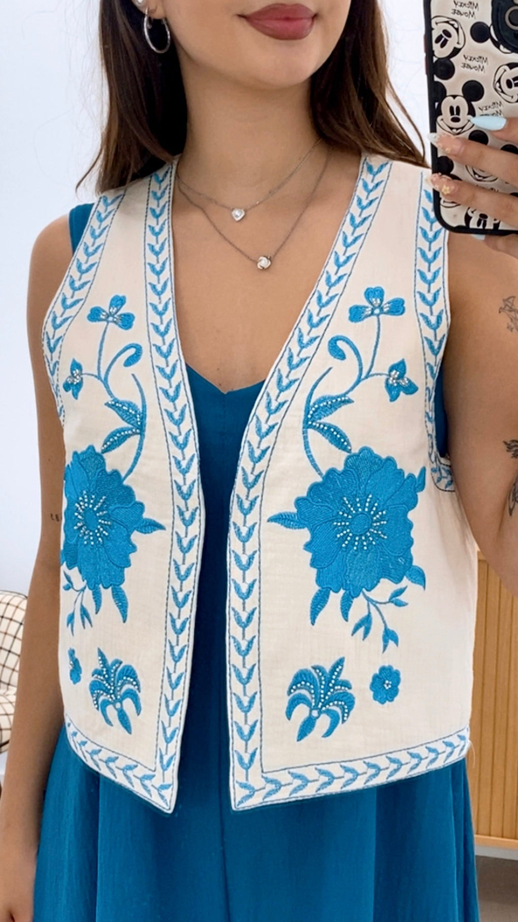 CHALECO BORDADO AZUL