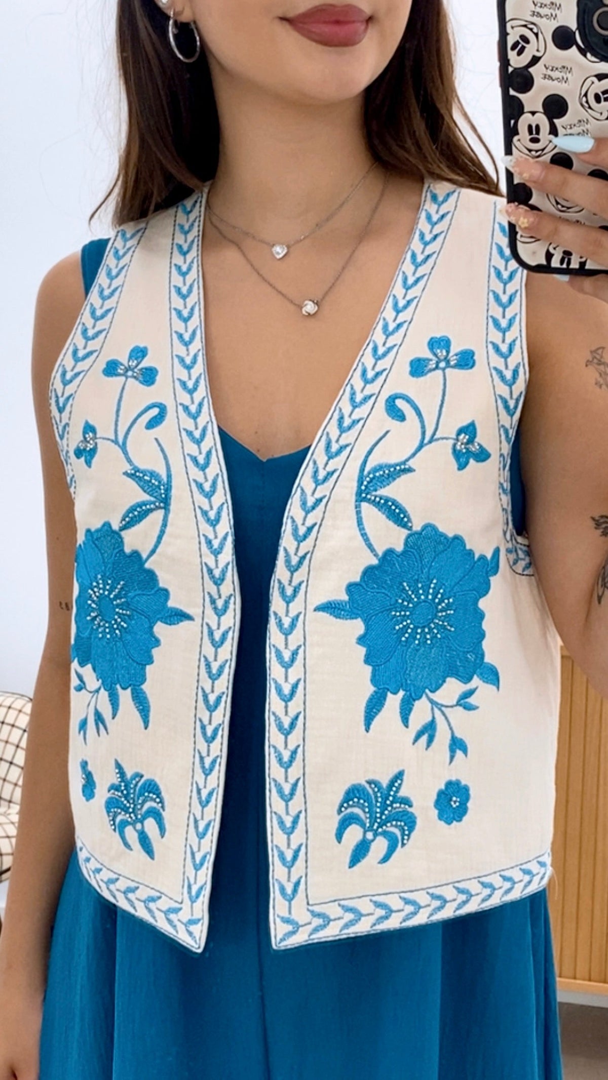 CHALECO BORDADO AZUL