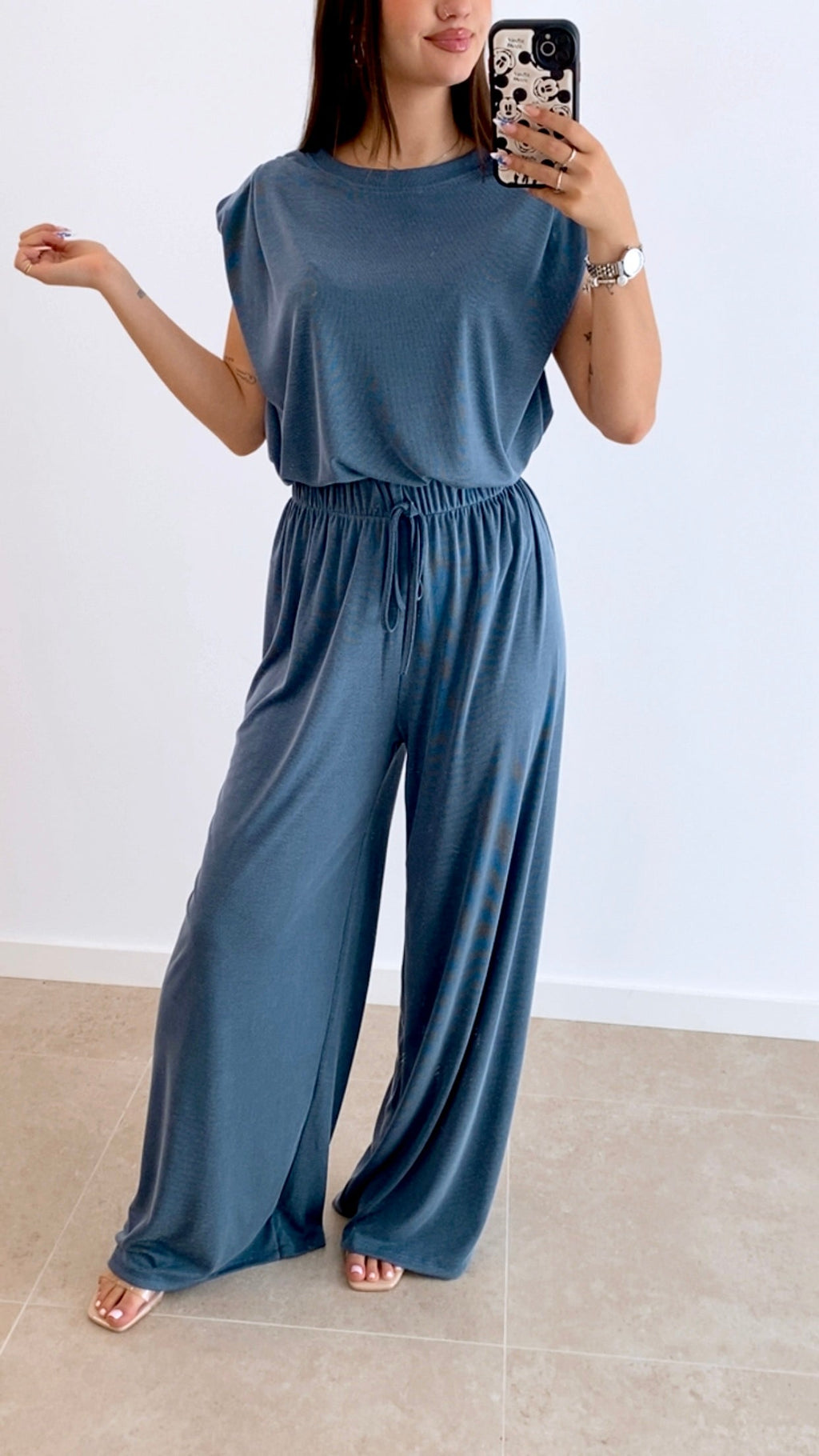 CONJUNTO CAMISETA HOMBRERAS + PANTALÓN