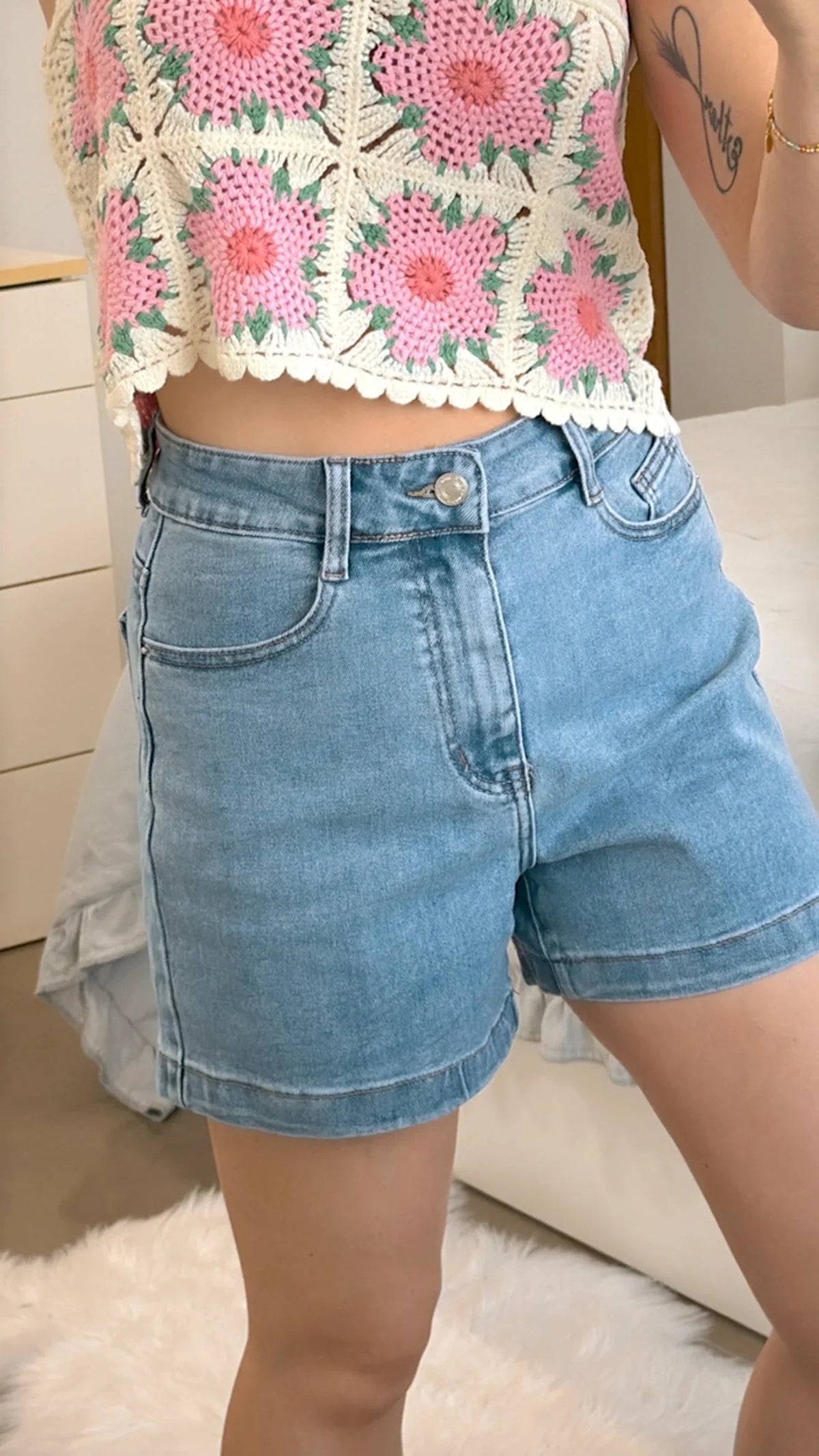 SHORT ORIGINAL