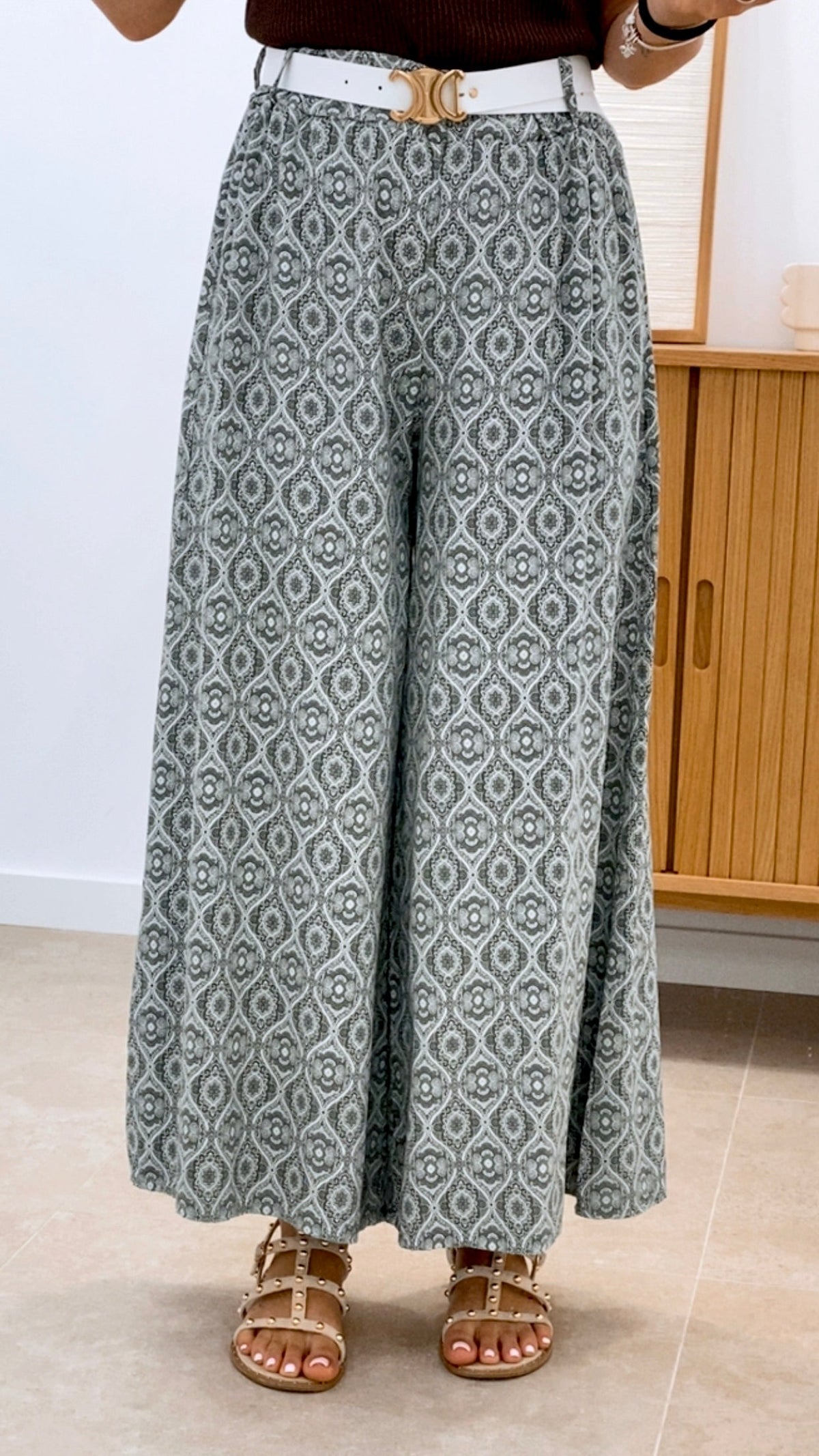 PANTALÓN PALAZZO ESTAMPADO + CINTURÓN