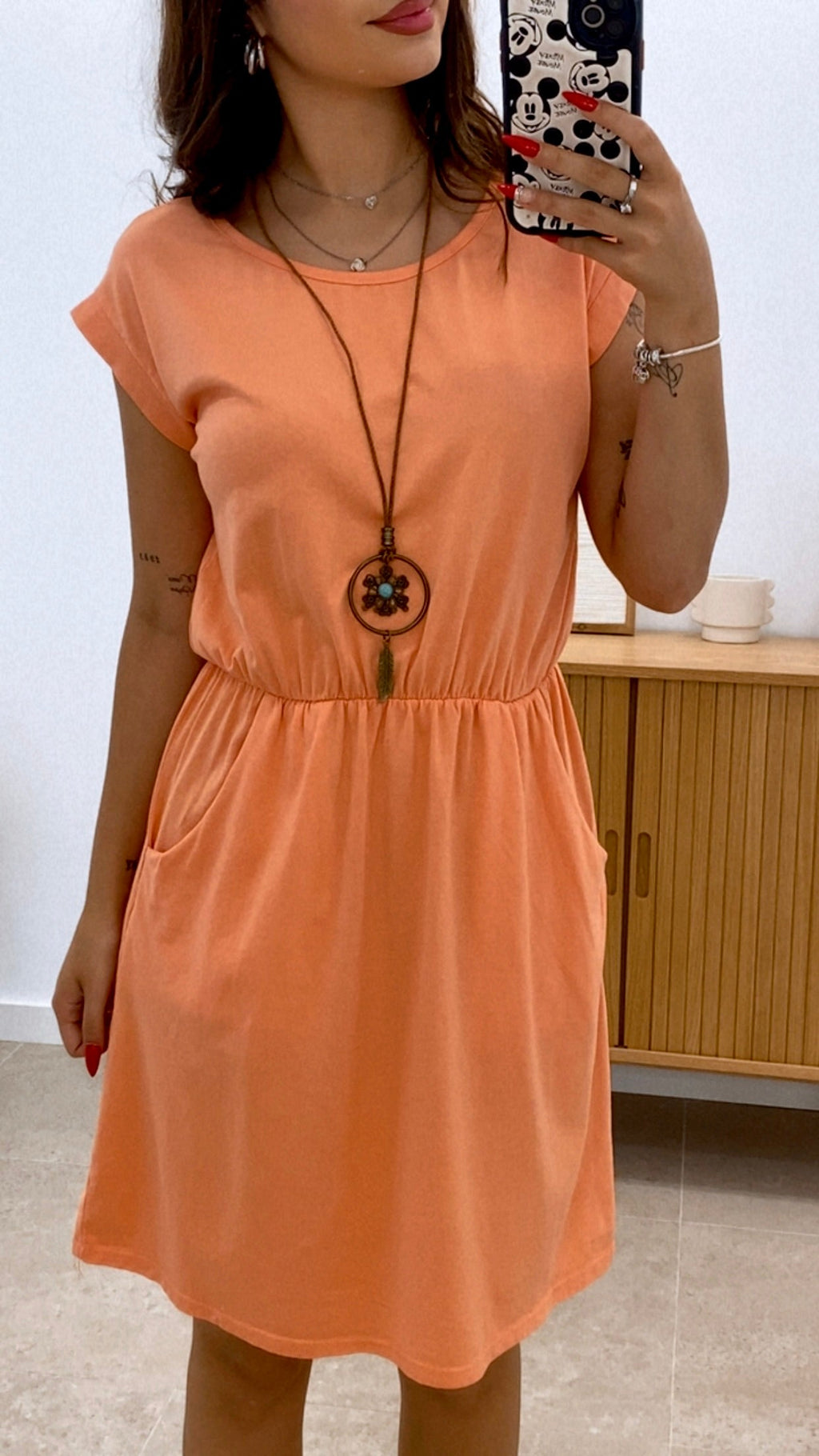 VESTIDO LISO + COLLAR