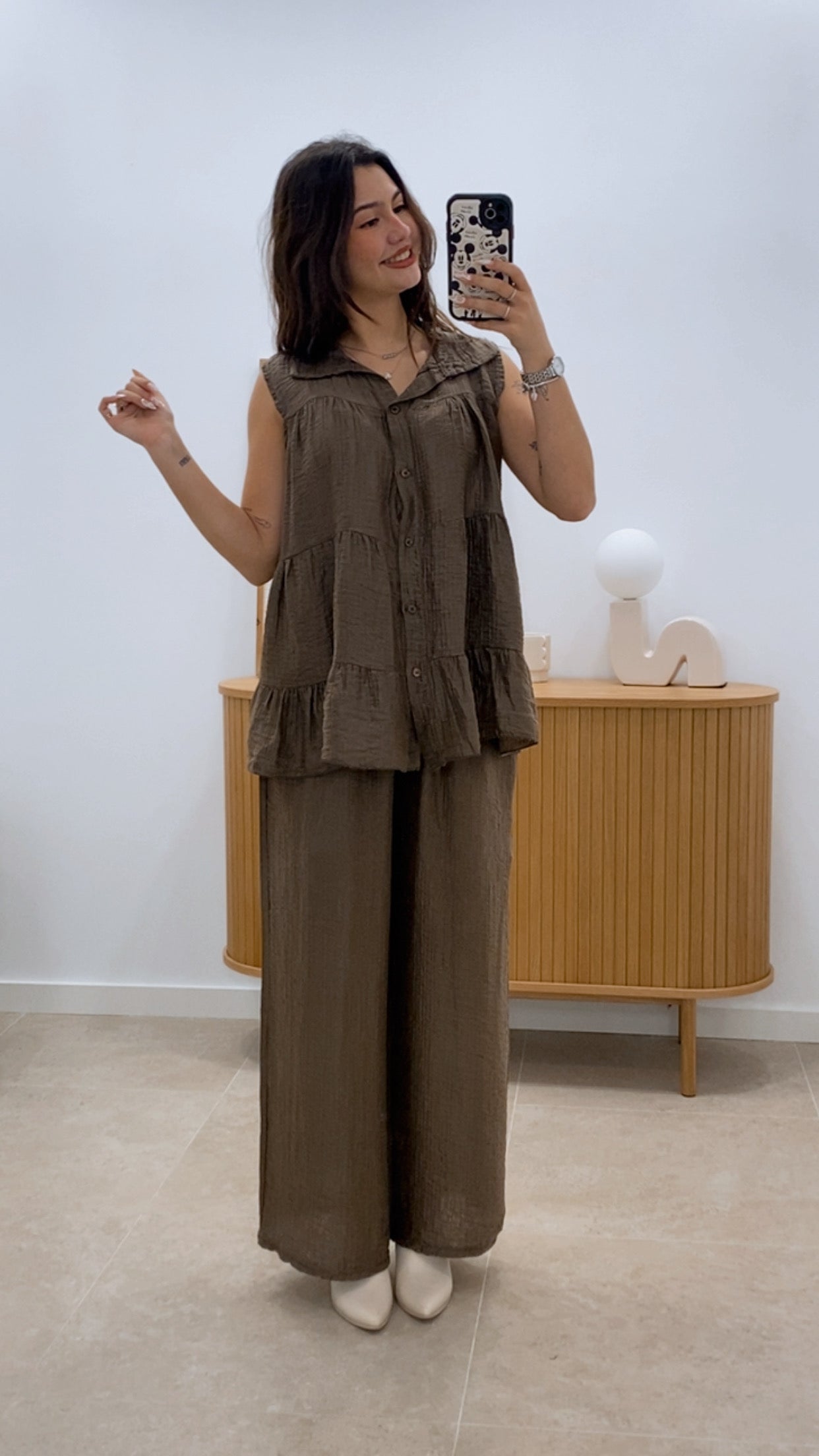 CONJUNTO CAMISA SIN MANGAS Y PANTALÓN UNICOLOR