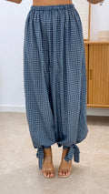 PANTALÓN BAJO LAZO CUADRITOS
