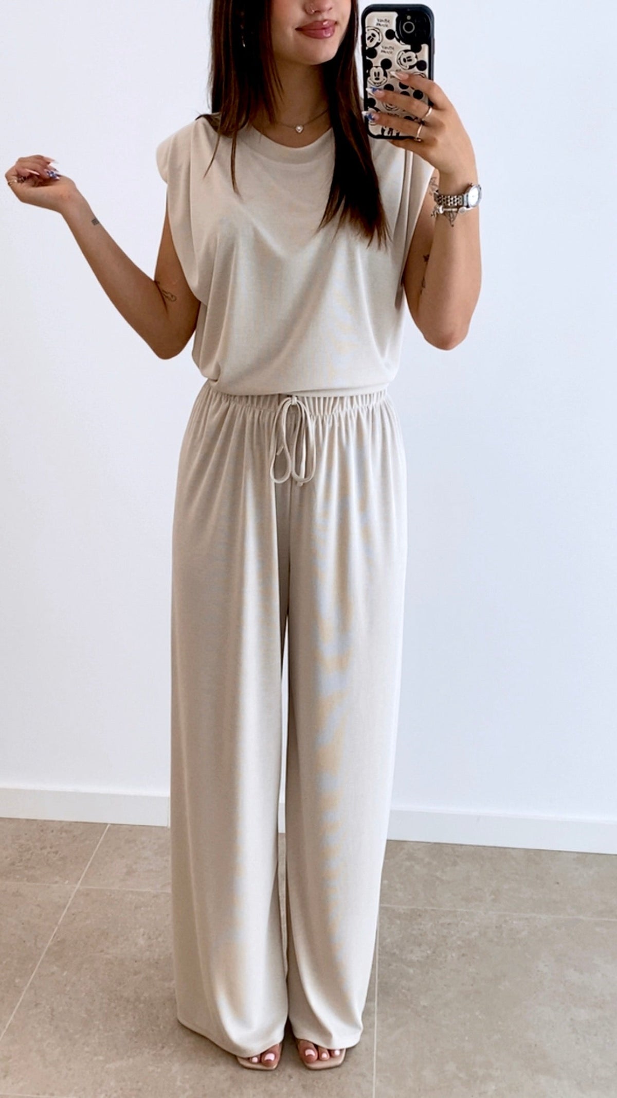 CONJUNTO CAMISETA HOMBRERAS + PANTALÓN