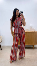 CONJUNTO DE CAMISA SIN MANGAS Y PANTALÓN ESTAMPADOS