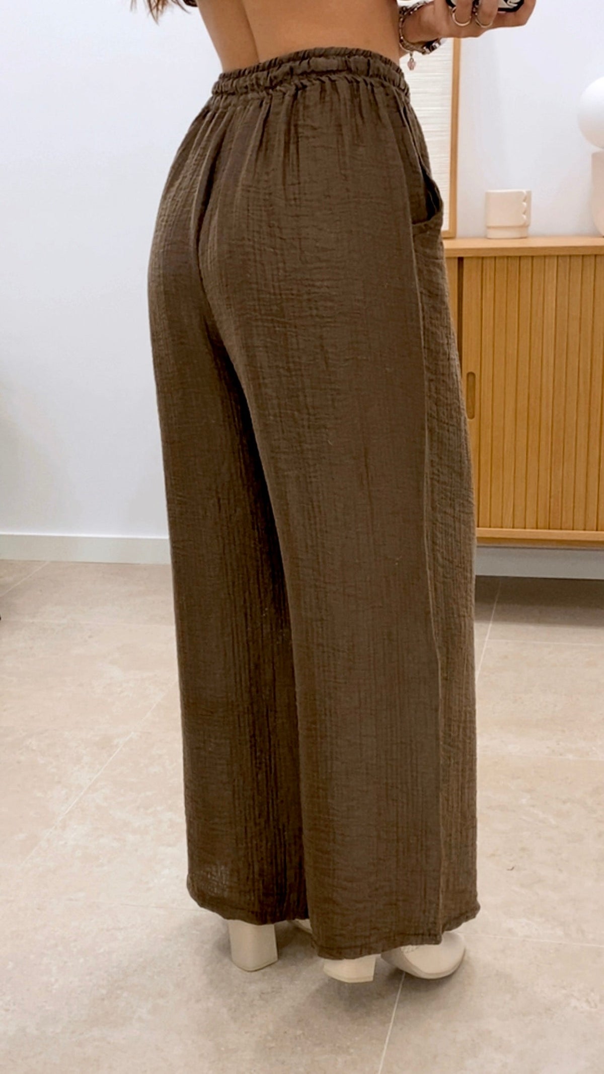 CONJUNTO CAMISA SIN MANGAS Y PANTALÓN UNICOLOR