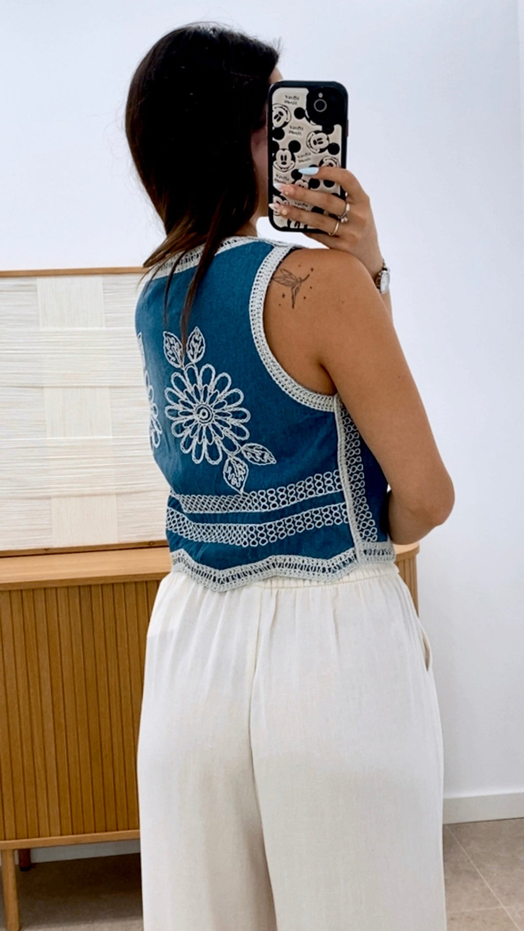 CHALECO DENIM BORDADO