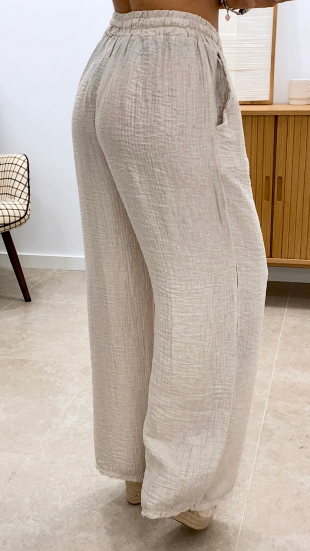 CONJUNTO CAMISA SIN MANGAS Y PANTALÓN UNICOLOR