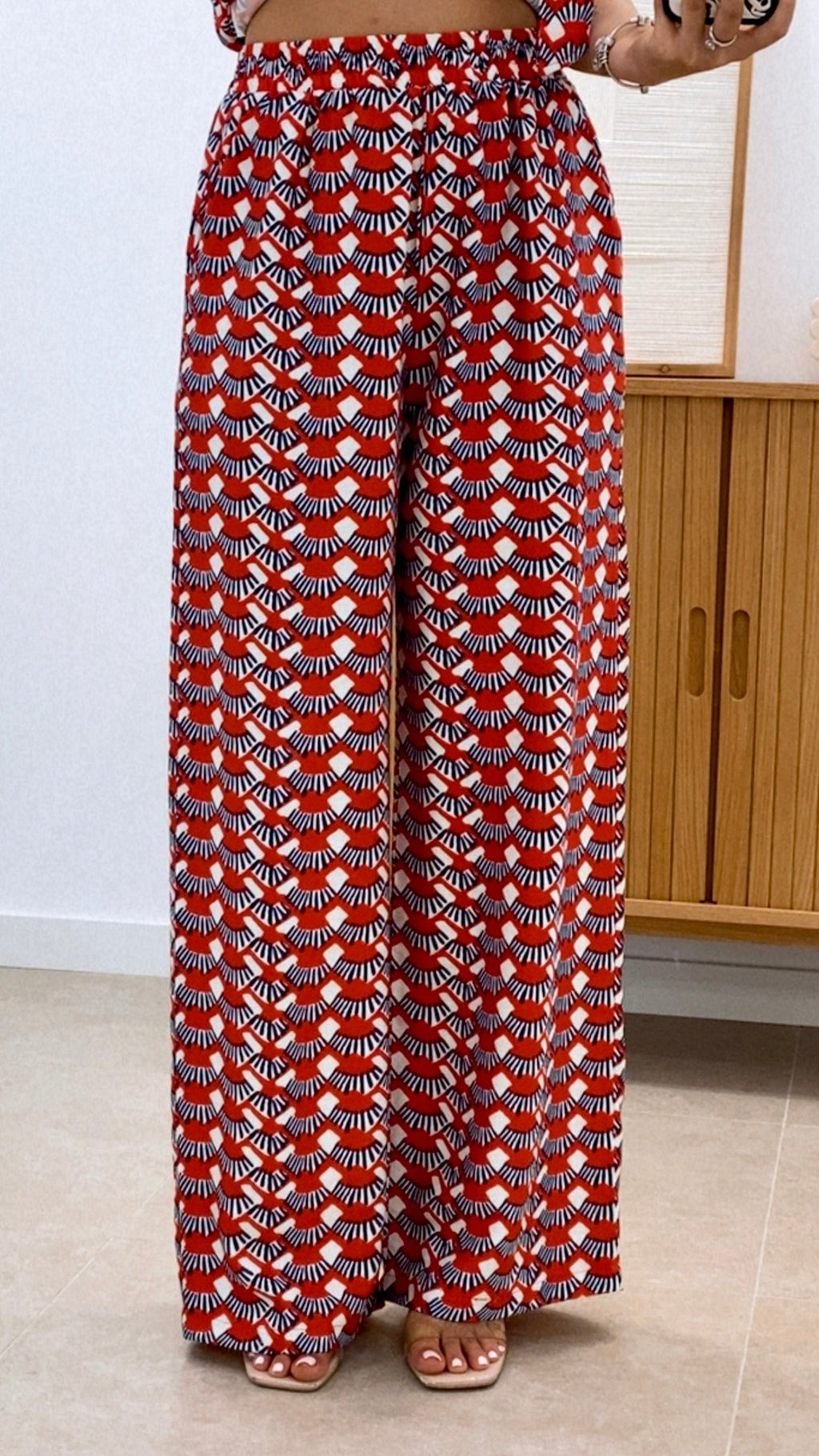 CONJUNTO DE CAMISA SIN MANGAS Y PANTALÓN ESTAMPADOS