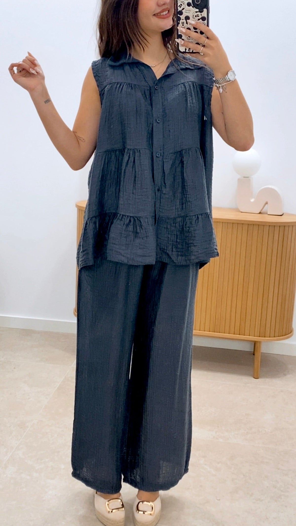 CONJUNTO CAMISA SIN MANGAS Y PANTALÓN UNICOLOR