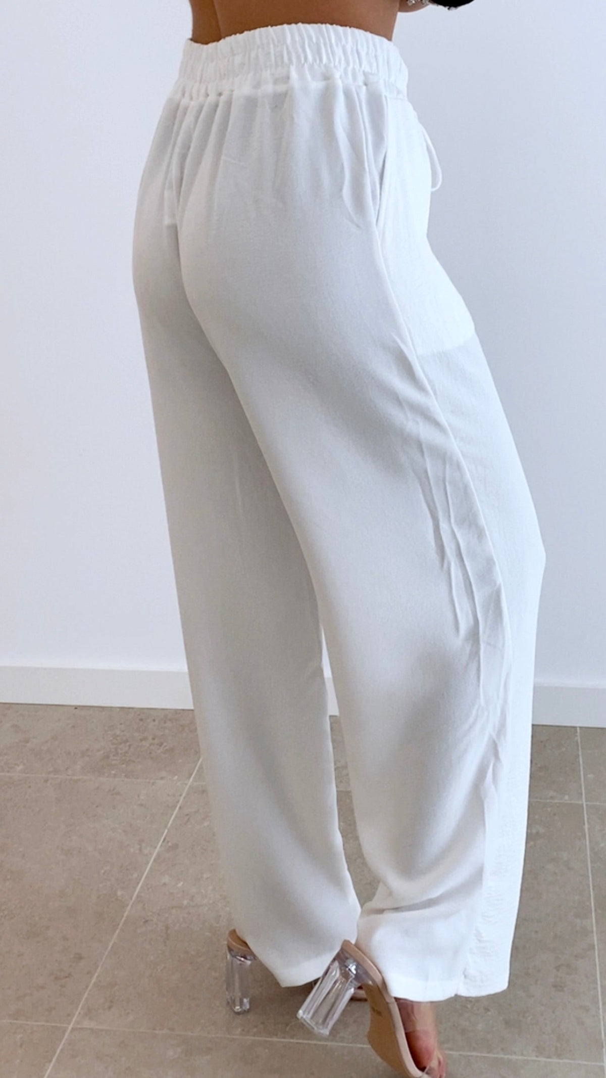 PANTALÓN LISO CINTURA ENGOMADA