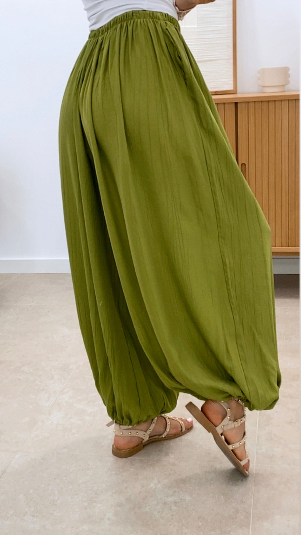 PANTALÓN LISO BOMBACHO