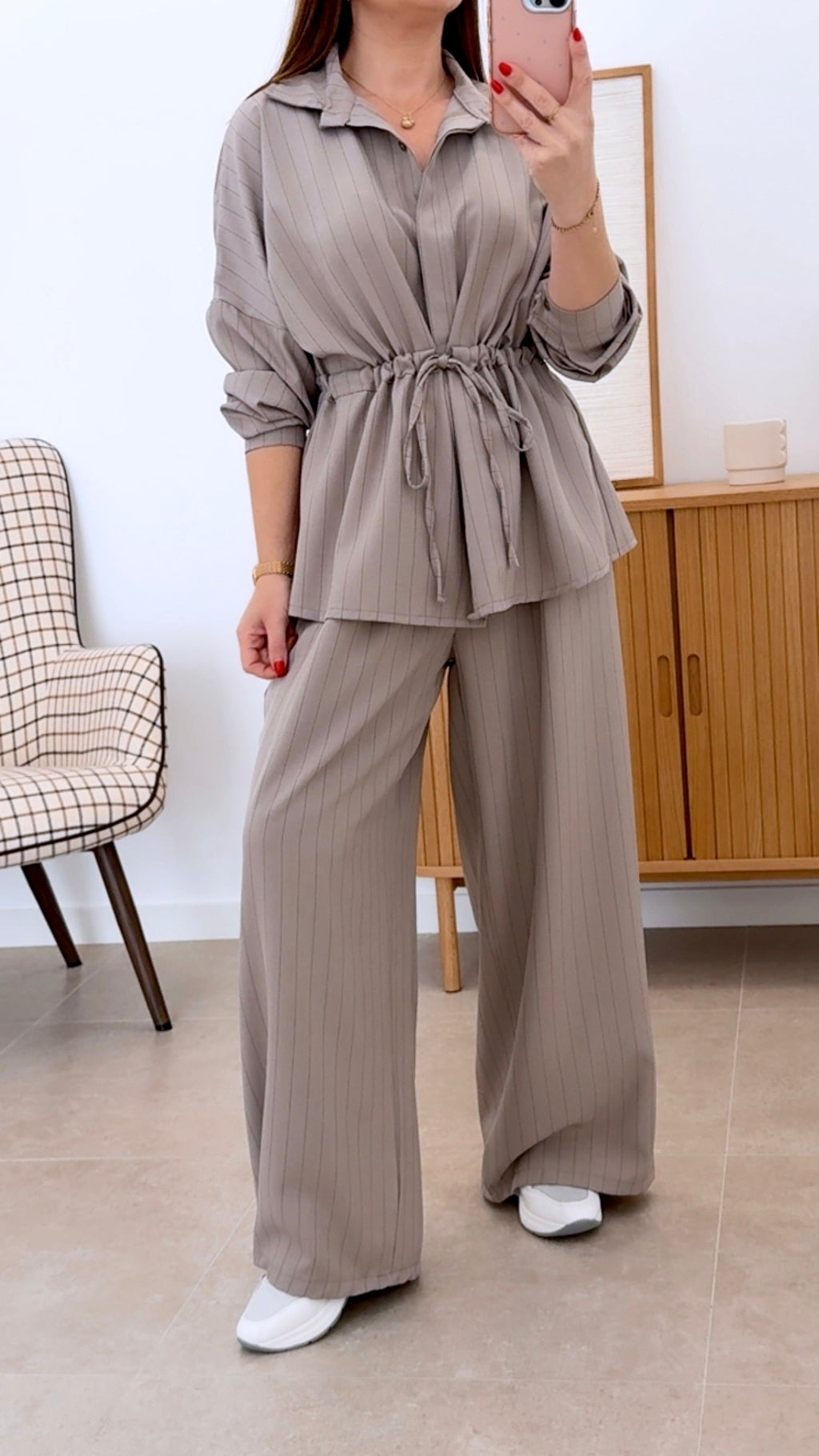 CONJUNTO RAYAS CAMISA CINTURA ENGOMADA Y PANTALÓN