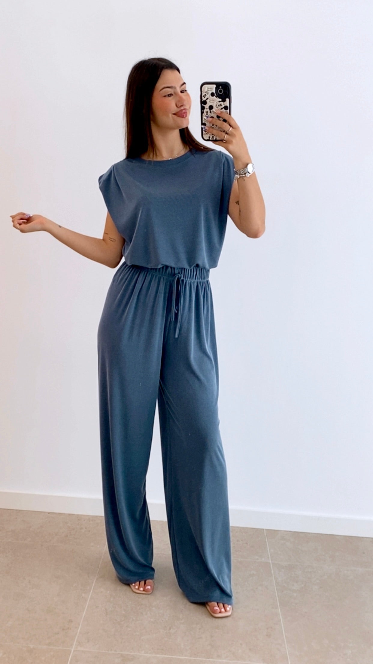 CONJUNTO CAMISETA HOMBRERAS + PANTALÓN