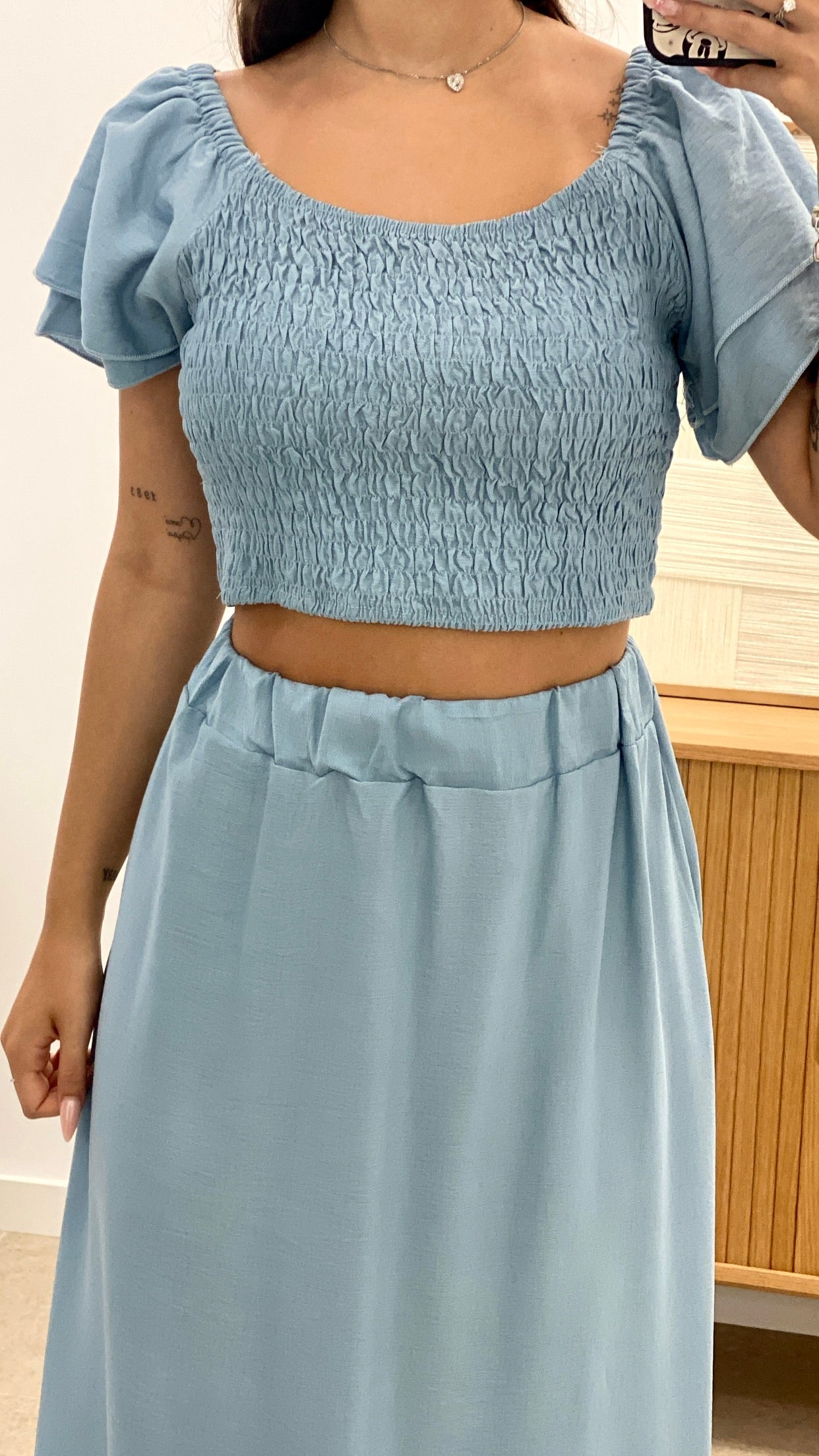 CONJUNTO TOP MANGA VOLANTES  Y FALDA LARGA