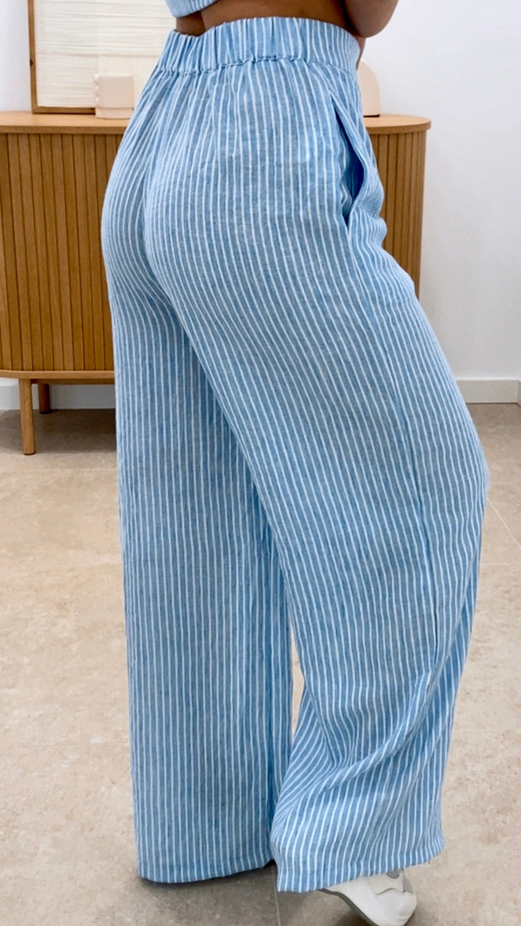 CONJUNTO RAYADO CHALECO CORTO Y PANTALÓN