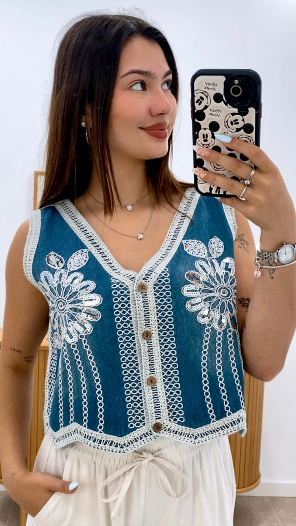 CHALECO DENIM BORDADO