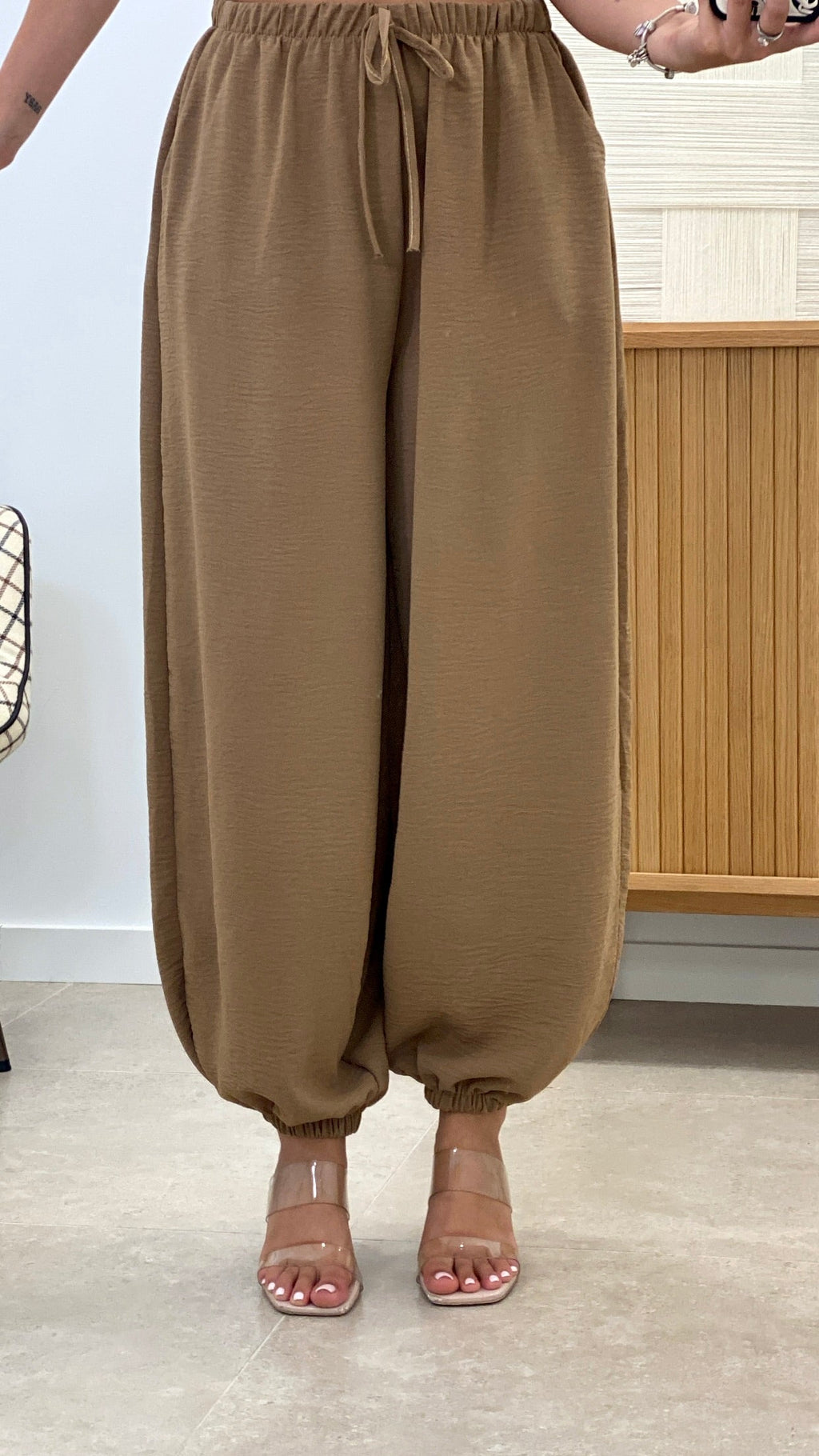 PANTALÓN KINSABOM